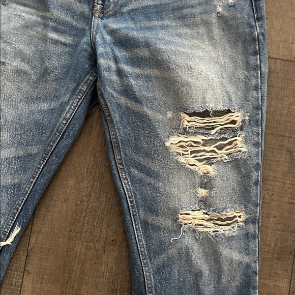 Abercrombie & Fitch ANNIE HIGH RISE Girlfriend Distressed Blue Jeans sz 28 6R - Picture 3 of 6